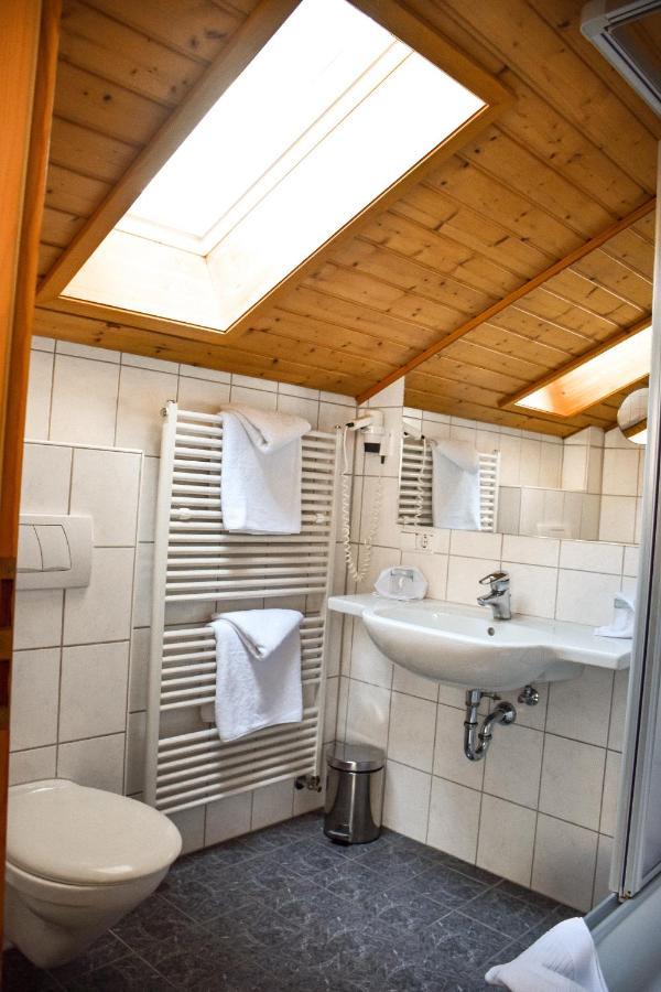 Hotel Bergwiesen - Zimmer Mit Balkon Oder Terasse Lohr am Main Ngoại thất bức ảnh